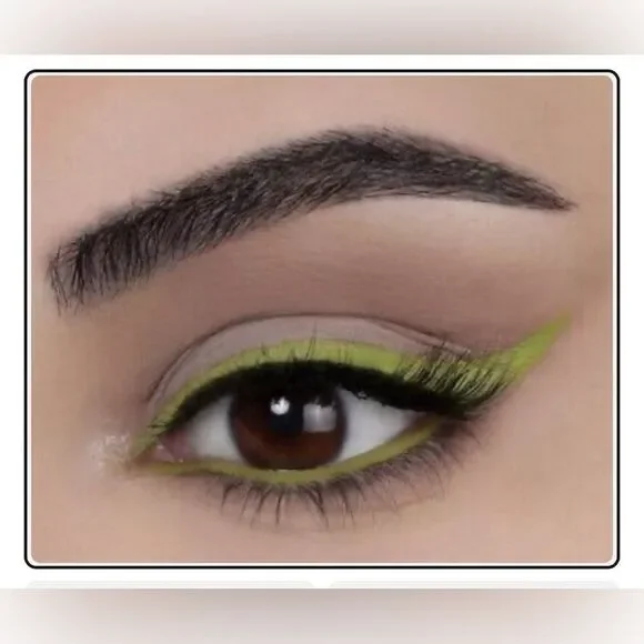 JEFFREE STAR Automatic Eyeliner - Picture 2 of 5